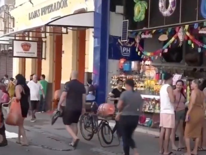 Dia dos Namorados chega com romantismo e movimento no com&eacute;rcio