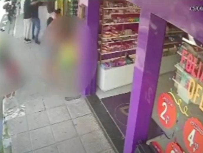 Homem &eacute; morto a facadas pelas costas ap&oacute;s briga em conveni&ecirc;ncia no Jacintinho