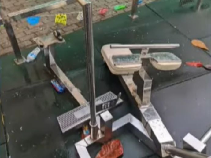 Em Recife, Academia da Cidade sofre a&ccedil;&atilde;o de v&acirc;ndalos