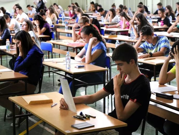 Mais de 35 mil caem em golpe com site falso do Enem