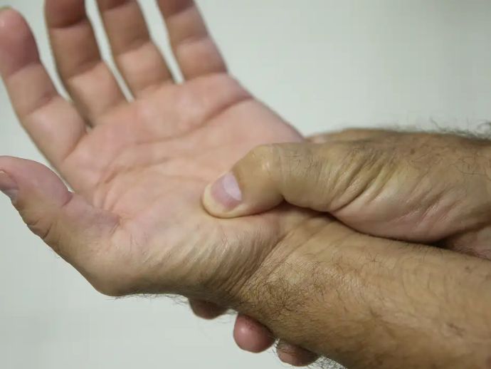 Lei define fibromialgia como defici&ecirc;ncia em todo pa&iacute;s a partir de 2026