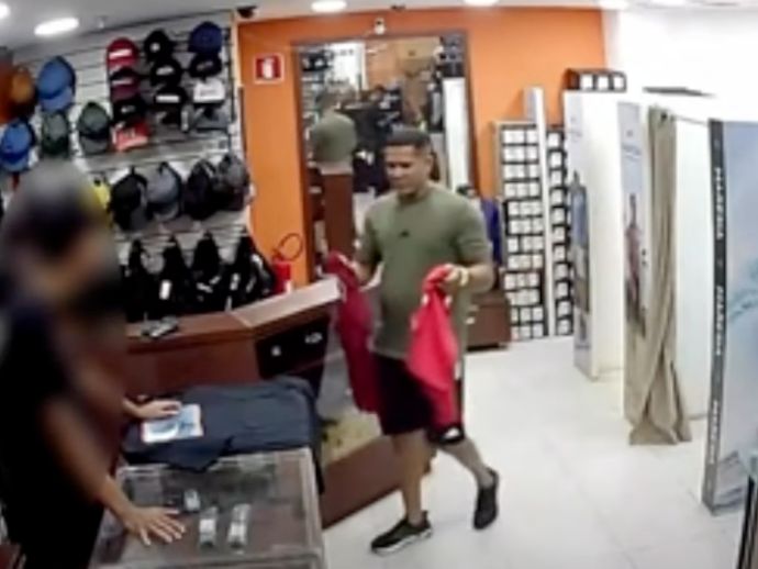 Quadrilha de Pernambuco &eacute; presa em flagrante ap&oacute;s furtos em shopping e loja de praia em Macei&oacute;