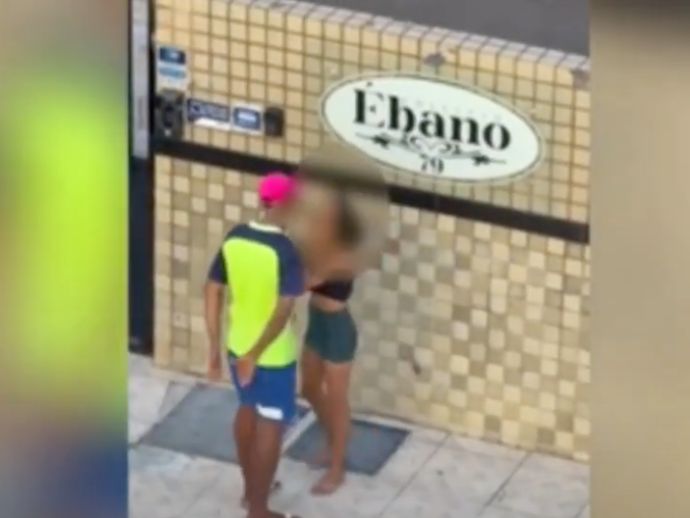 Homem &eacute; preso ap&oacute;s agredir companheira com faca em plena luz do dia na Ponta Verde