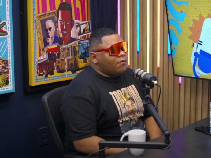 Gordinho fala sobre o sucesso de &ldquo;Cai de Perna Aberta&rdquo; e como m&uacute;sica ajudou a impulsionar o bregafunk no Brasil