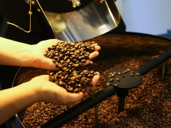 Pre&ccedil;o do caf&eacute; cai pela primeira vez depois de 18 meses, diz IBGE