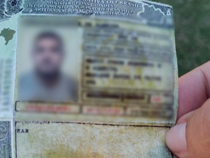 Homem &eacute; preso em Macei&oacute; por vender CNHs falsas