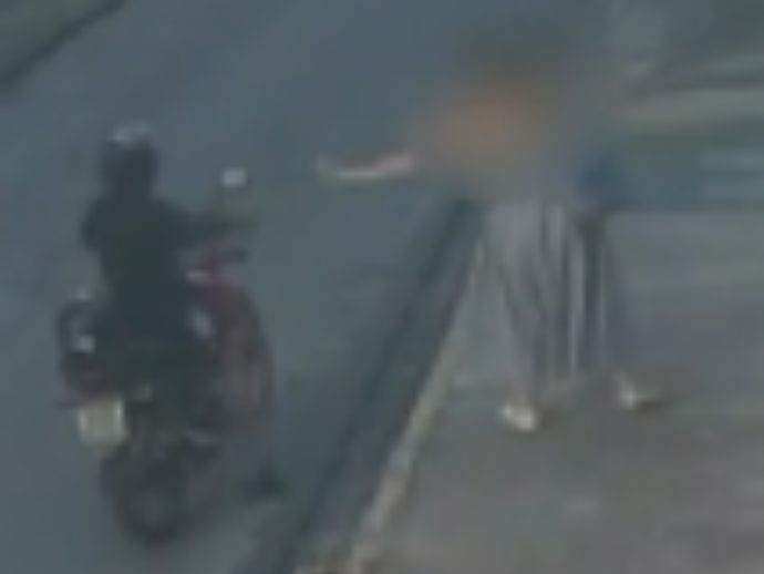 Mulher &eacute; atacada por assaltante armado com faca em Boa Viagem, no Recife