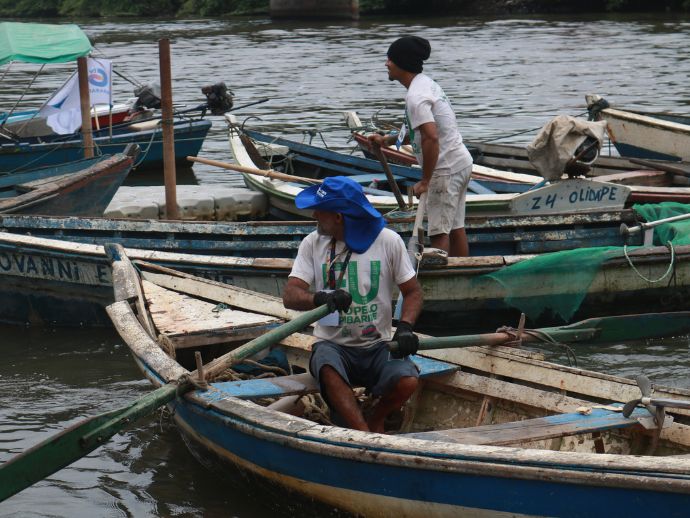 Eu cuido dos rios: Pescadores e volunt&aacute;rios retiram mais de 10 toneladas de lixo em a&ccedil;&atilde;o de limpeza