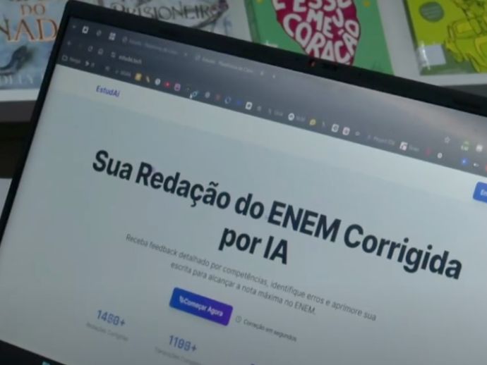 Professor do Recife cria aplicativo com inteligência artificial para corrigir redações do Enem