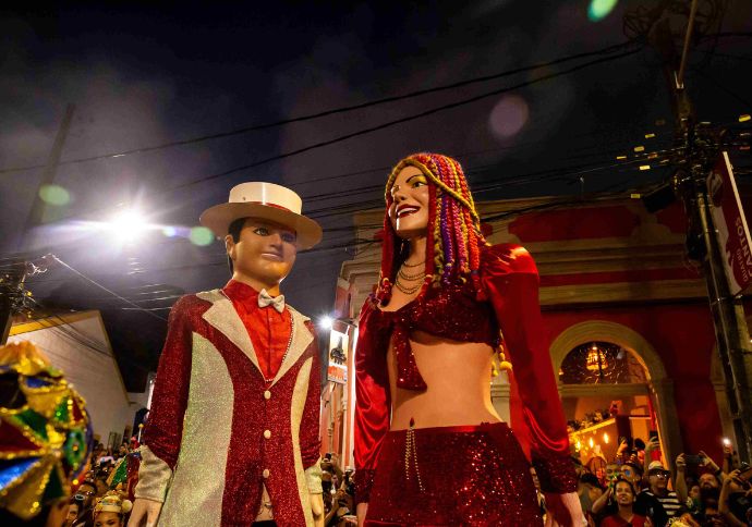 Paço do Frevo celebra o Dia Nacional do Frevo com exposição inédita e cortejo de bonecos gigantes