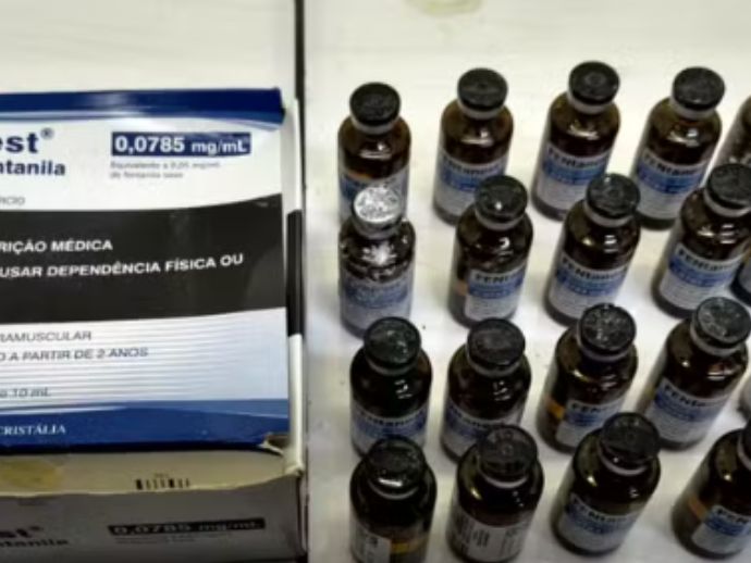 PF faz primeira apreens&atilde;o de fentanil em Pernambuco; jovem de 20 anos &eacute; presa no Grande Recife  