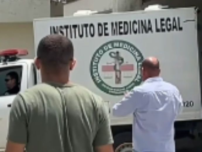 Jovem &eacute; brutalmente assassinada com mais de 60 facadas em Caruaru