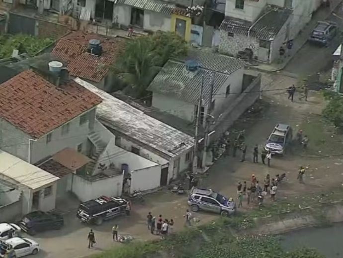 Pol&iacute;cia prende mais dois suspeitos de chacina que deixou quatro mortos em Olinda