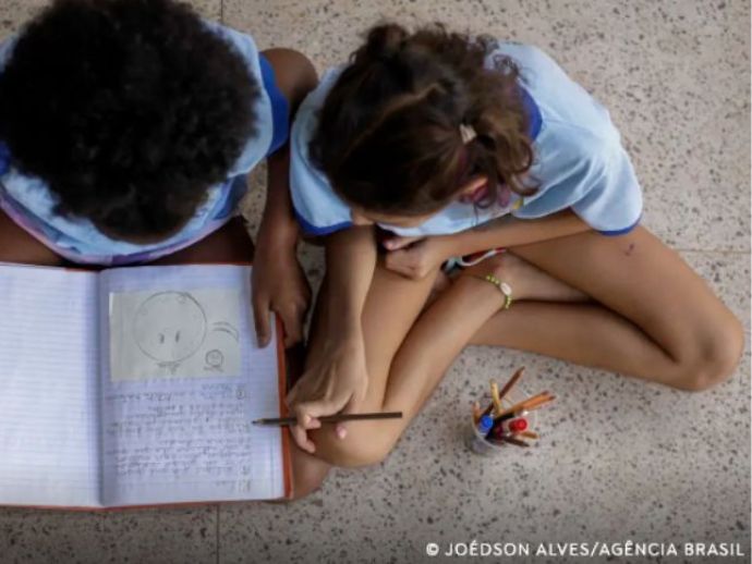 Uma em cada seis crian&ccedil;as de at&eacute; 6 anos f0i v&iacute;tima de racismo no pa&iacute;s