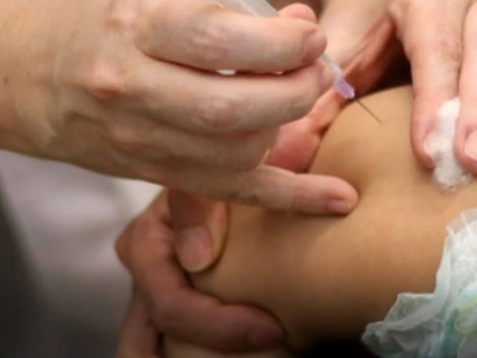 Casos de coqueluche em crian&ccedil;as pequenas aumentam mais de 1200% no Brasil, alerta observat&oacute;rio