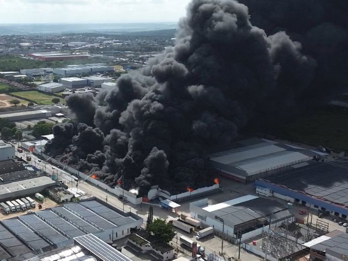 Grupo dono da Ultra Descart&aacute;veis se manifesta ap&oacute;s inc&ecirc;ndio em unidade de Macei&oacute;