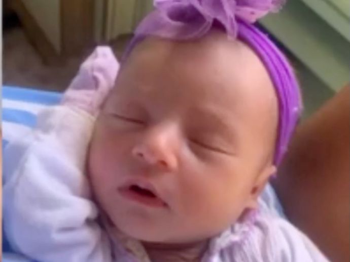 Corpo de Crislany permanece no IML; beb&ecirc; de dois meses ainda est&aacute; desaparecida em Alagoas