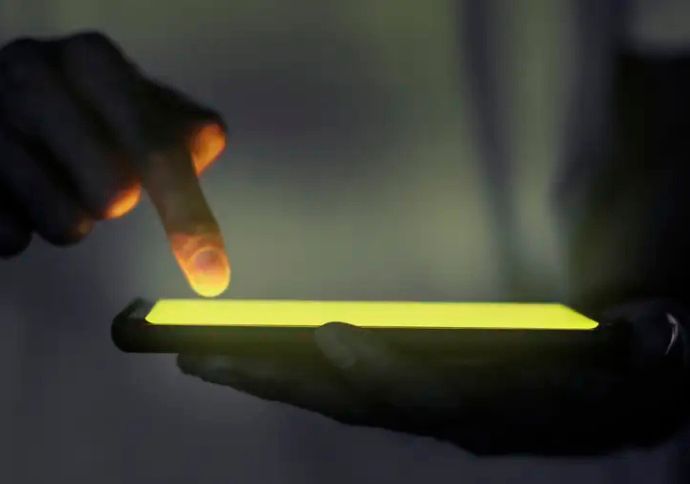 Uso de internet por adolescentes nas escolas cai de 51% para 37%