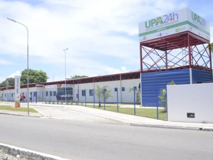 Homem &eacute; baleado ao reagir a tentativa de roubo de camisa de torcida organizada em Macei&oacute;