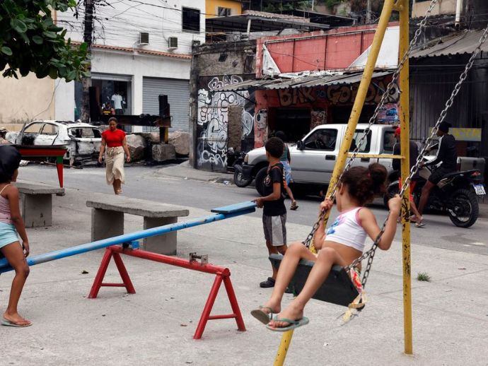 Tiroteios constantes afetam desenvolvimento de crian&ccedil;as em comunidades