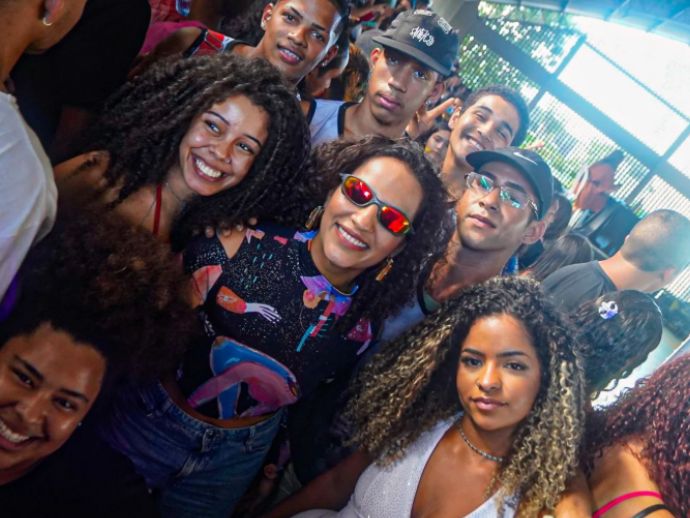 Alepe reconhece import&acirc;ncia do brega-funk em sess&atilde;o solene