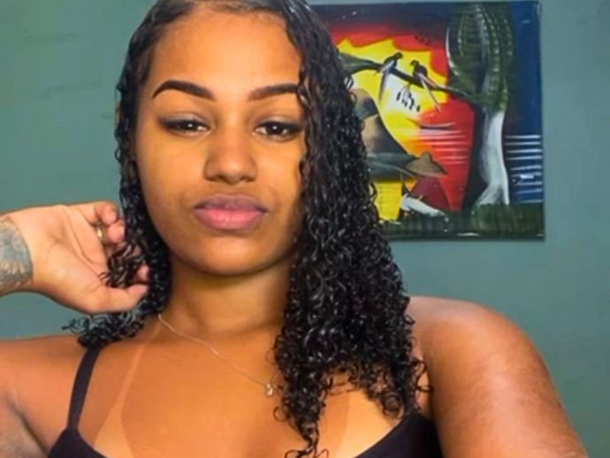 Adolescente de 16 anos &eacute; assassinada dentro de casa na Ch&atilde; de Bebedouro, em Macei&oacute;