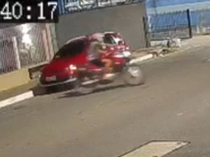 Trabalhador tem moto furtada em Candeias ap&oacute;s sair do trabalho para assistir a jogo com amigos
