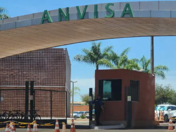 Anvisa pro&iacute;be fabrica&ccedil;&atilde;o e venda de suplementos irregulares
