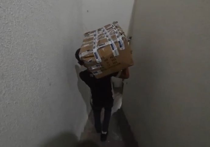 Receita Federal apreende cerca de R$ 4 milh&otilde;es em eletr&ocirc;nicos falsificados no Recife