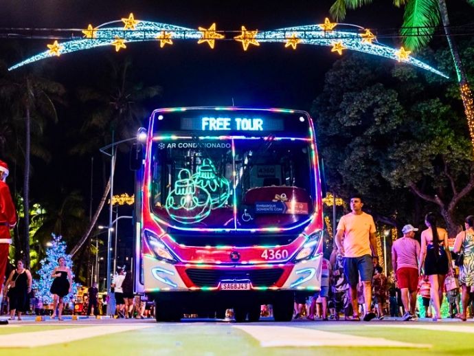 Prefeitura de Macei&oacute; inicia opera&ccedil;&atilde;o do Free Tour Natal Massay&oacute; com &ocirc;nibus gratuitos pela orla
