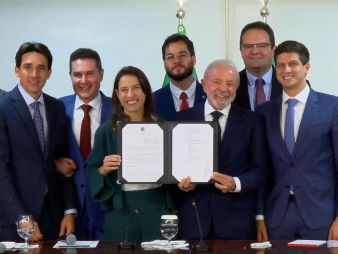 Metr&ocirc; do Recife passa para gest&atilde;o do Governo de Pernambuco ap&oacute;s acordo em Bras&iacute;lia