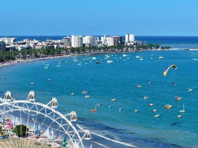 Macei&oacute; lidera ranking nacional e &eacute; o destino mais procurado para as f&eacute;rias de ver&atilde;o 2025/2026