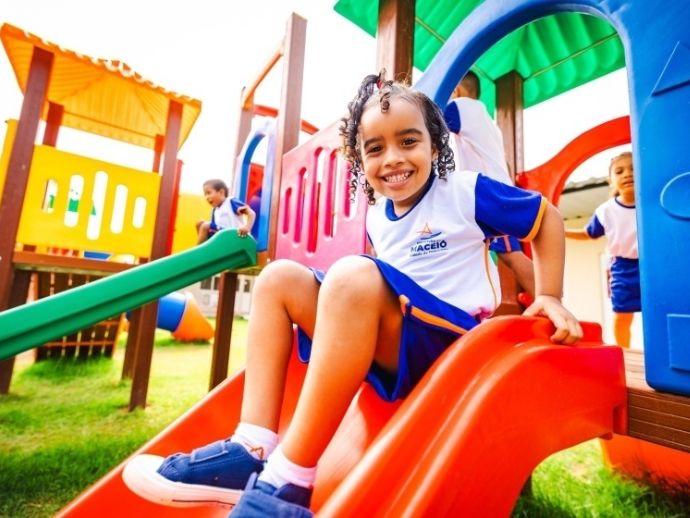 Per&iacute;odo de matr&iacute;cula na rede municipal de Macei&oacute; come&ccedil;a nesta quinta-feira (18)