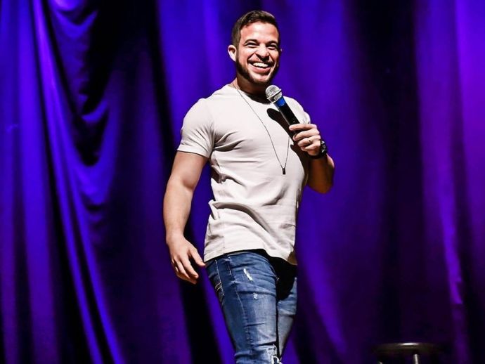 &ldquo;A gente sabe como &eacute; viver dentro de uma comunidade&rdquo;: Fl&aacute;vio Andradde volta a Paulista com show beneficente