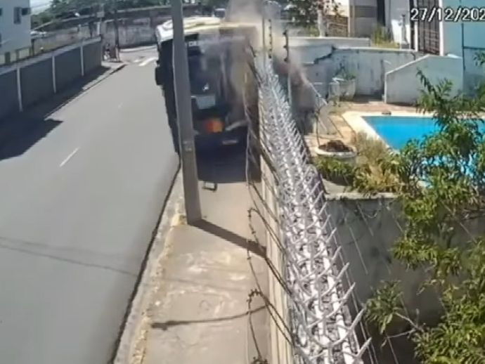 Ataque a motorista em &ocirc;nibus &eacute; investigado como tentativa de homic&iacute;dio no Recife