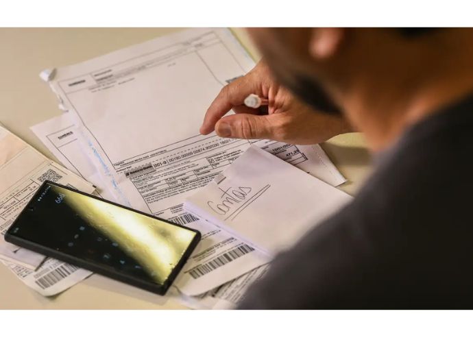 Sal&aacute;rio m&iacute;nimo de R$ 1.621 come&ccedil;a a valer