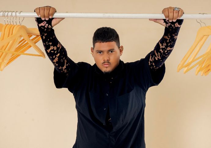 Moda e teatro se encontram em celebra&ccedil;&atilde;o a Chico Science em desfile assinado por Marcelo Mendx