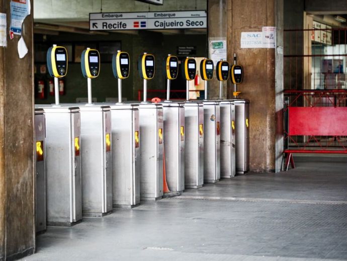 Metr&ocirc; do Recife volta a suspender opera&ccedil;&atilde;o aos domingos para manuten&ccedil;&atilde;o da via