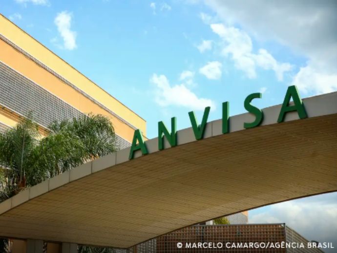 Anvisa recolhe molho de tomate suspeito de conter peda&ccedil;os de vidro