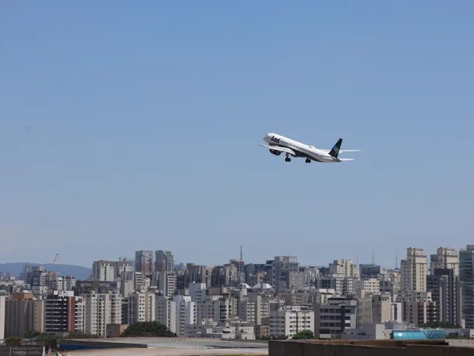 Pre&ccedil;o m&eacute;dio das passagens a&eacute;reas cai 20% em novembro