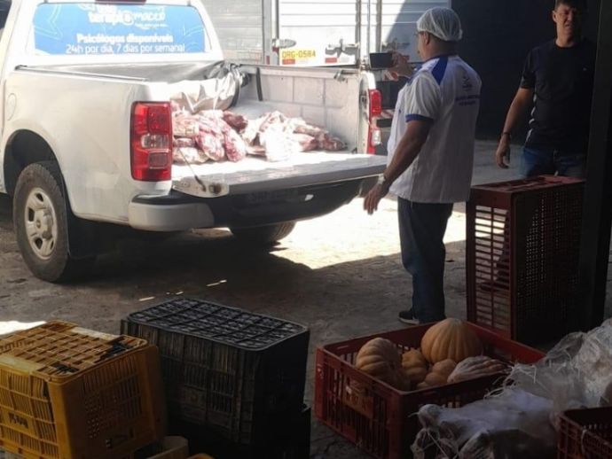Vigil&acirc;ncia Sanit&aacute;ria apreende 150 kg de carne impr&oacute;pria em distribuidora de Macei&oacute;