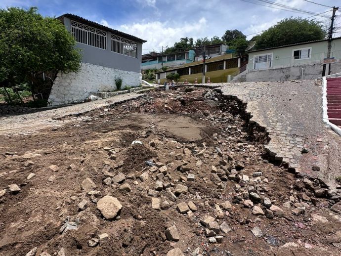 Governo de Alagoas anuncia medidas para reconstru&ccedil;&atilde;o em Piranhas ap&oacute;s temporais