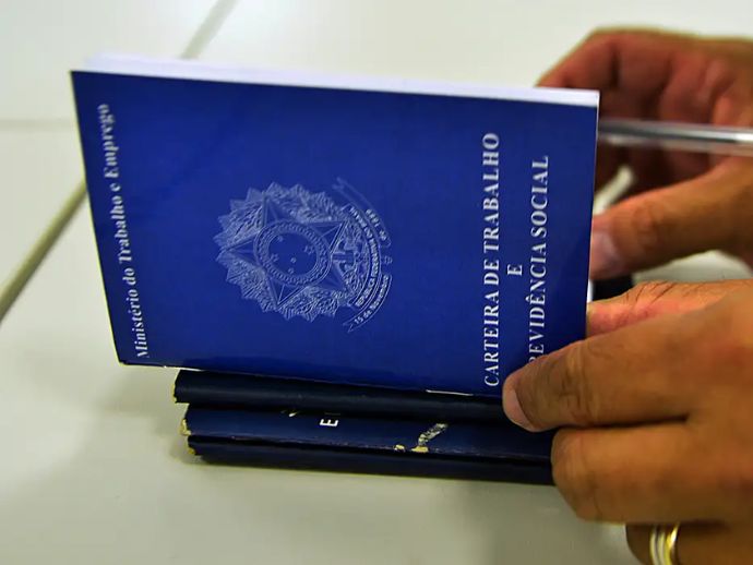 Brasil tem saldo positivo de 112,3 mil postos de trabalho em janeiro