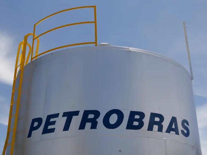 Distribuidoras pedem mais importa&ccedil;&atilde;o de diesel pela Petrobras