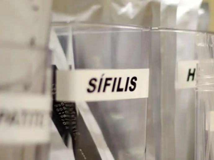 SUS passa a adotar antibi&oacute;tico para prevenir s&iacute;filis e clam&iacute;dia