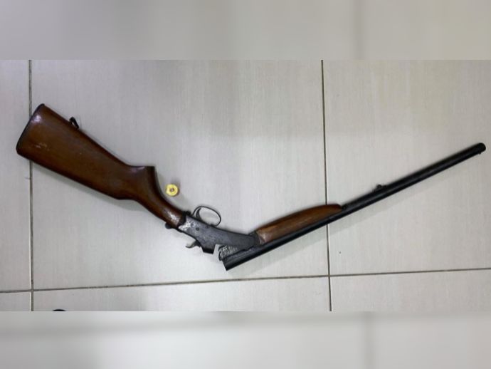 Homem &eacute; preso ap&oacute;s tentativa de homic&iacute;dio e posse ilegal de arma em Batalha