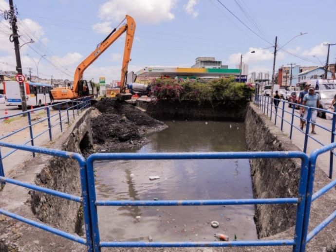 Prefeitura do Recife divulga a&ccedil;&otilde;es para prevenir desastres durante as chuvas