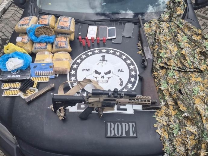 Opera&ccedil;&atilde;o Nexus apreende armas de grosso calibre e drogas na Rota dos Milagres