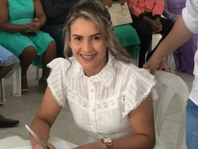 Estudante de fisioterapia morre em acidente de moto pilotada pelo filho de 13 anos em Paudalho