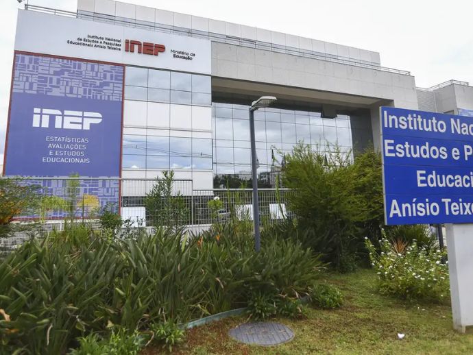 MEC prorroga prazo para pedir isen&ccedil;&atilde;o da taxa de inscri&ccedil;&atilde;o do Enem